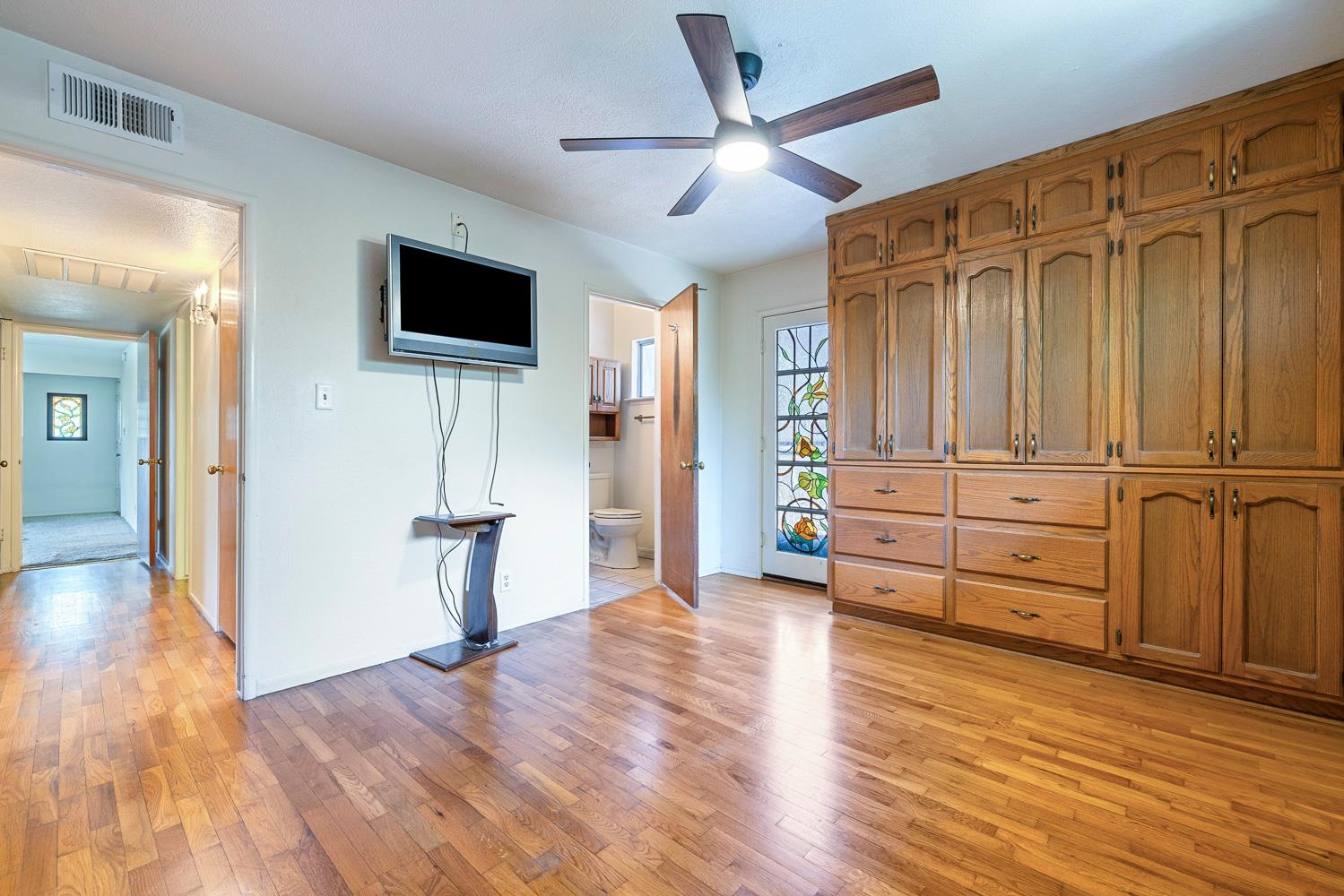 4694 N Mariposa St, Fresno, CA 93726