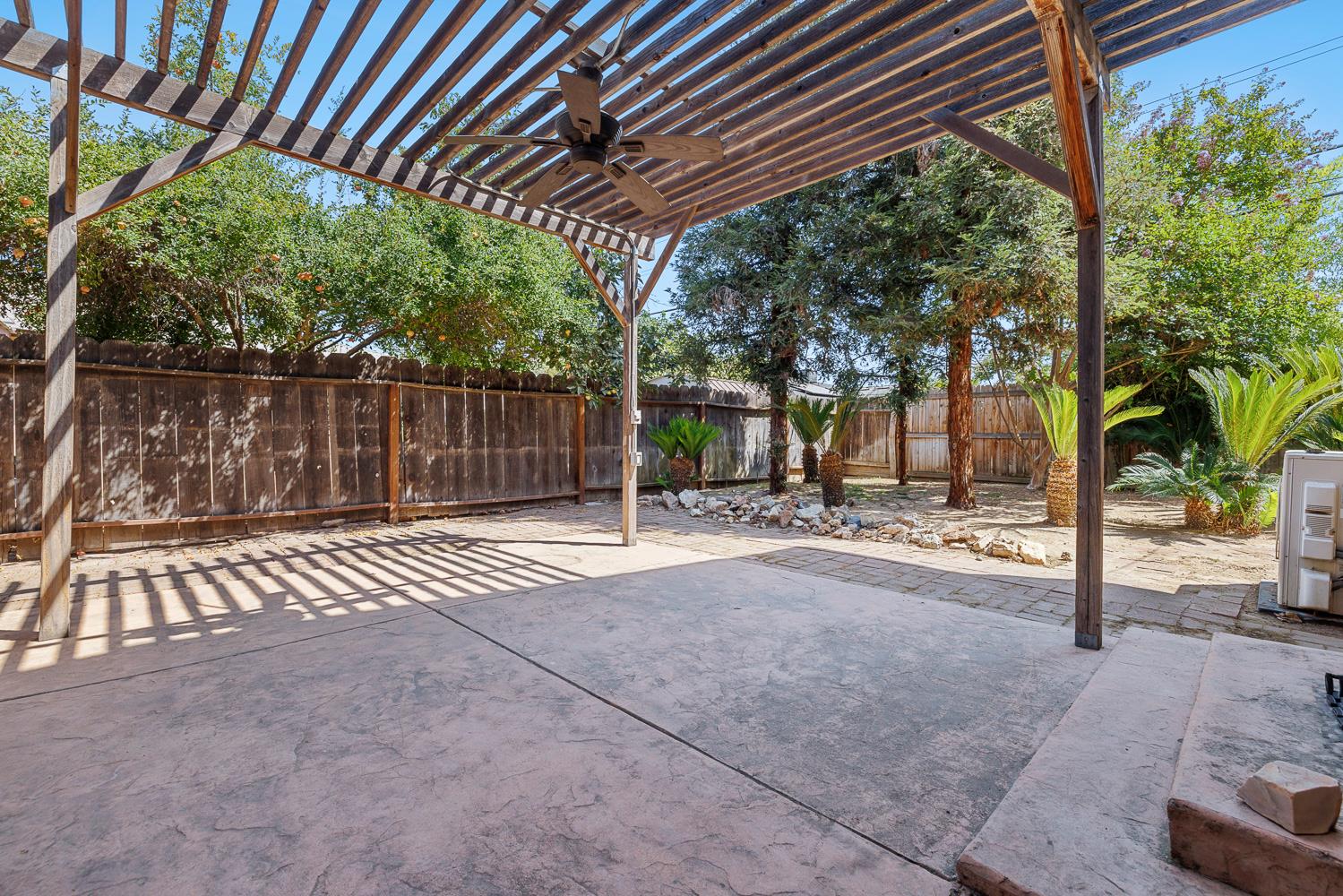 4694 N Mariposa St, Fresno, CA 93726
