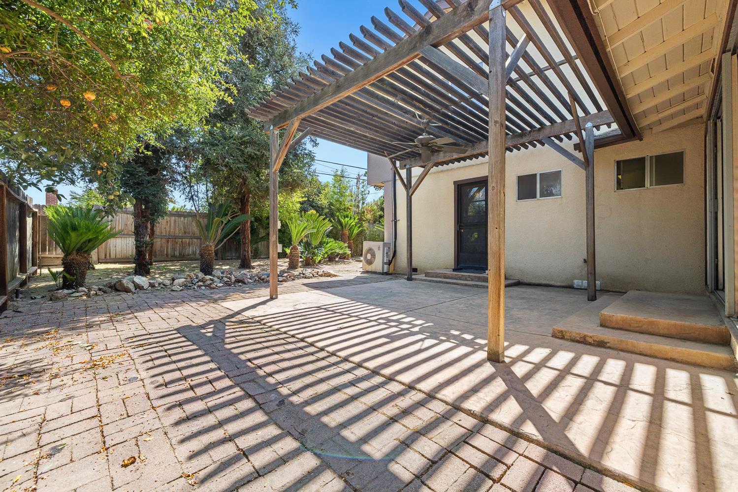 4694 N Mariposa St, Fresno, CA 93726