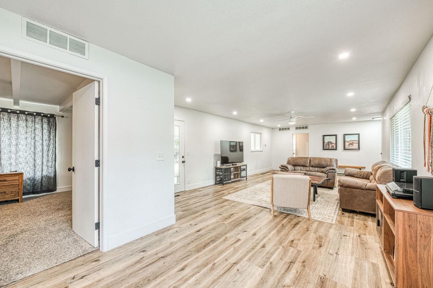 2828 E Fedora Ave, Fresno, CA 93726