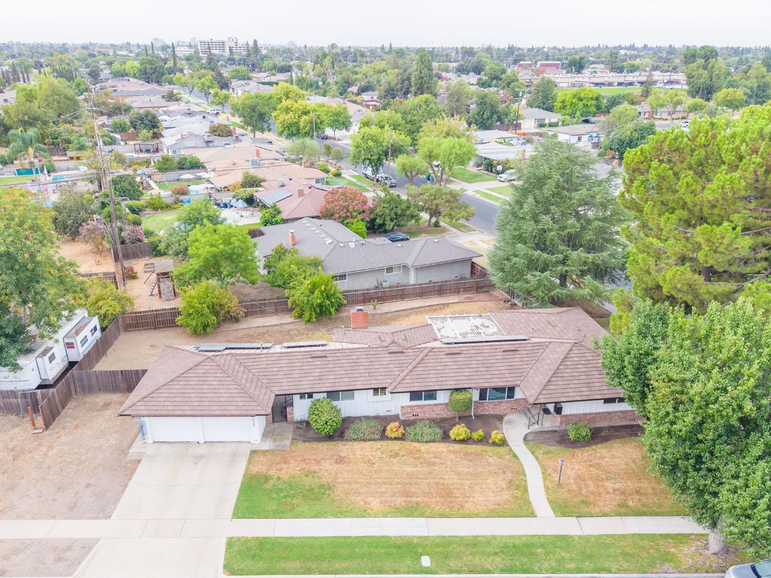 2828 E Fedora Ave, Fresno, CA 93726