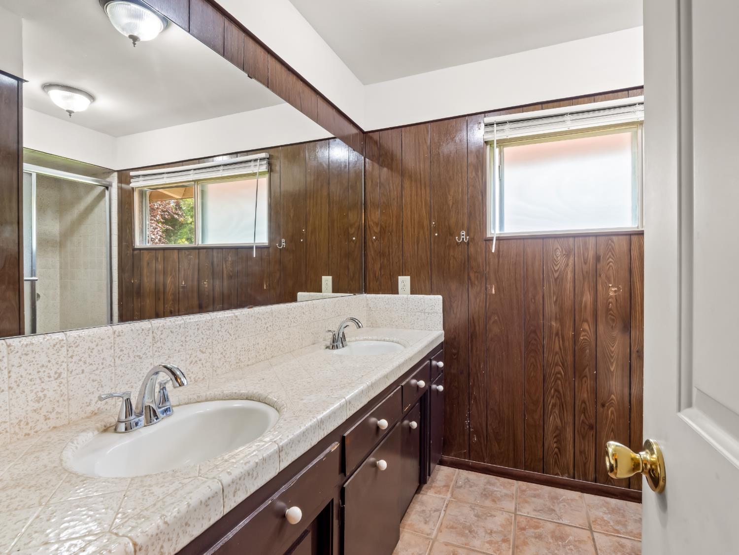 4160 N Dewitt Ave, Fresno, CA 93727