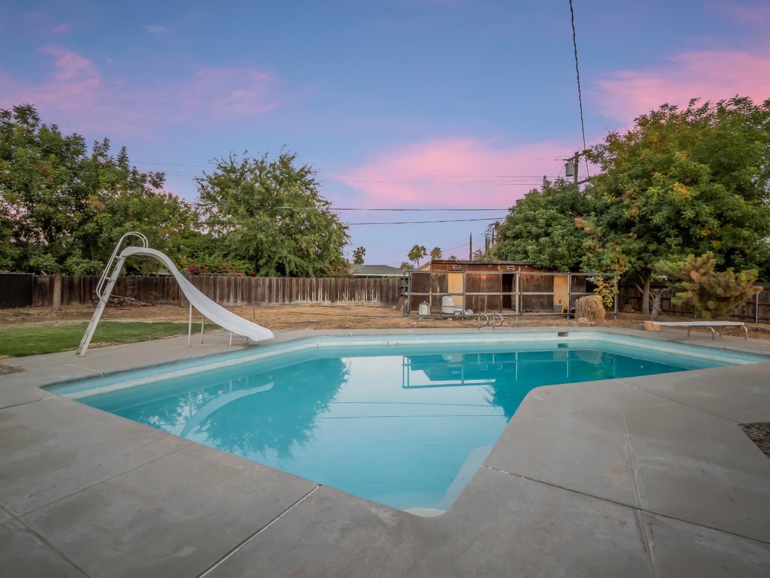 4160 N Dewitt Ave, Fresno, CA 93727