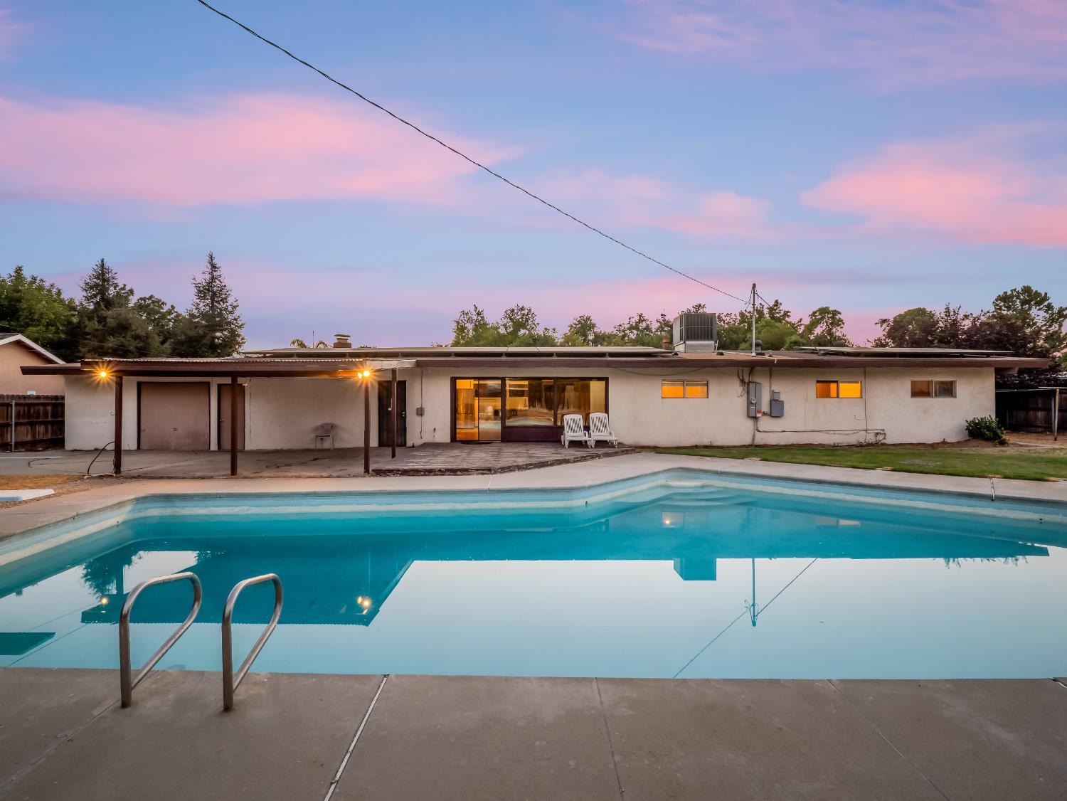 4160 N Dewitt Ave, Fresno, CA 93727