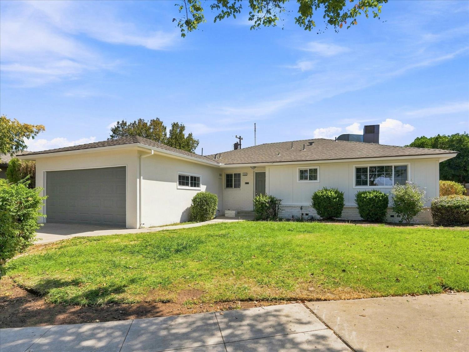 4668 N Bond Ave, Fresno, CA 93726