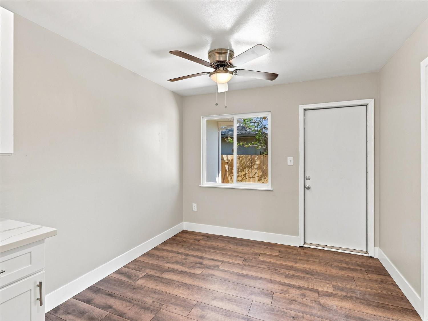 4668 N Bond Ave, Fresno, CA 93726