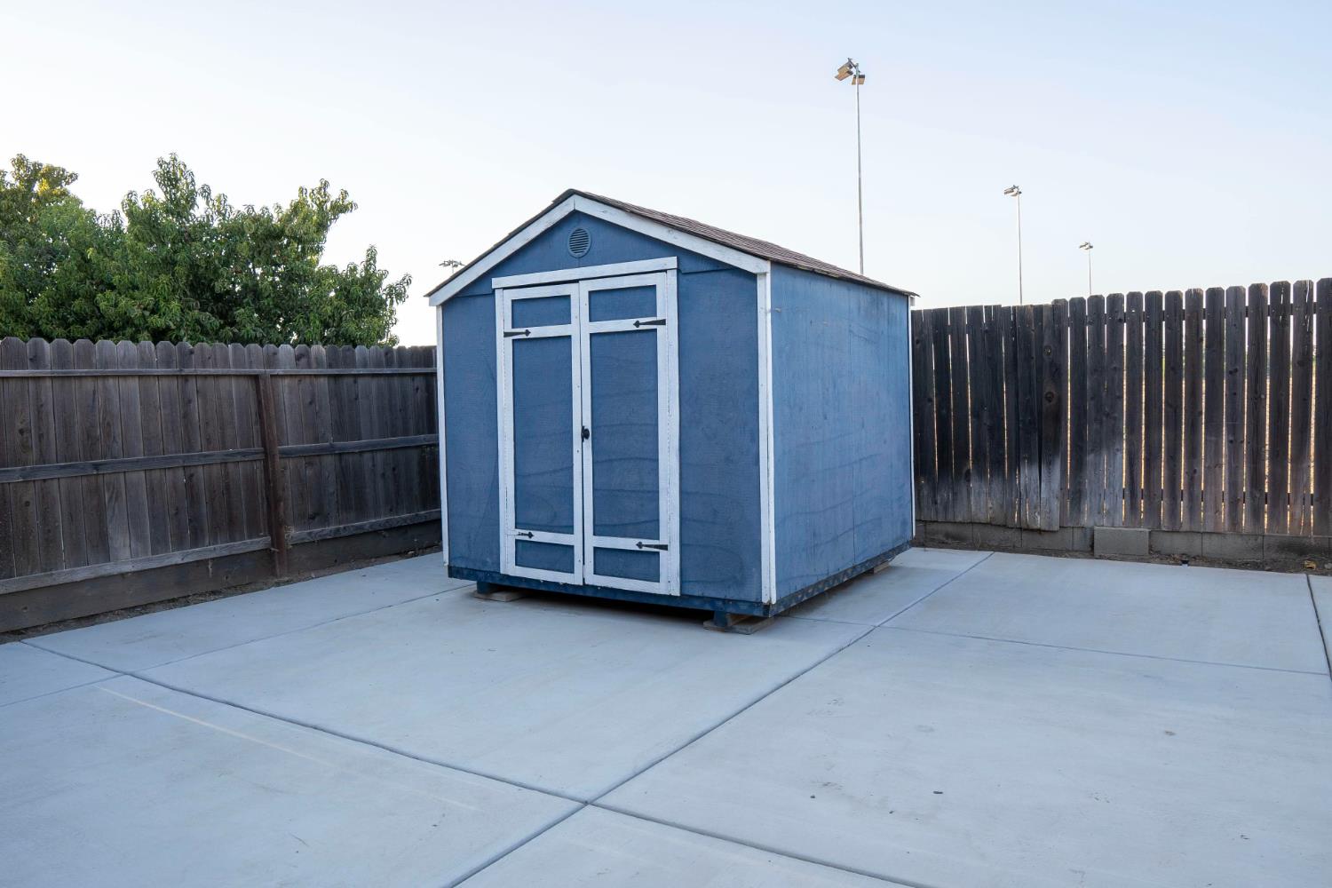 5273 E Geary St, Fresno, CA 93727