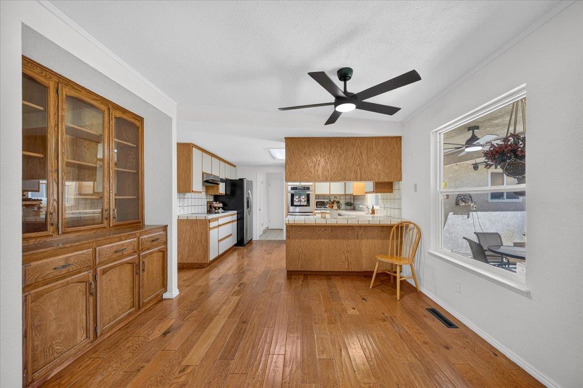 6820 N Laureen Ave, Fresno, CA 93710