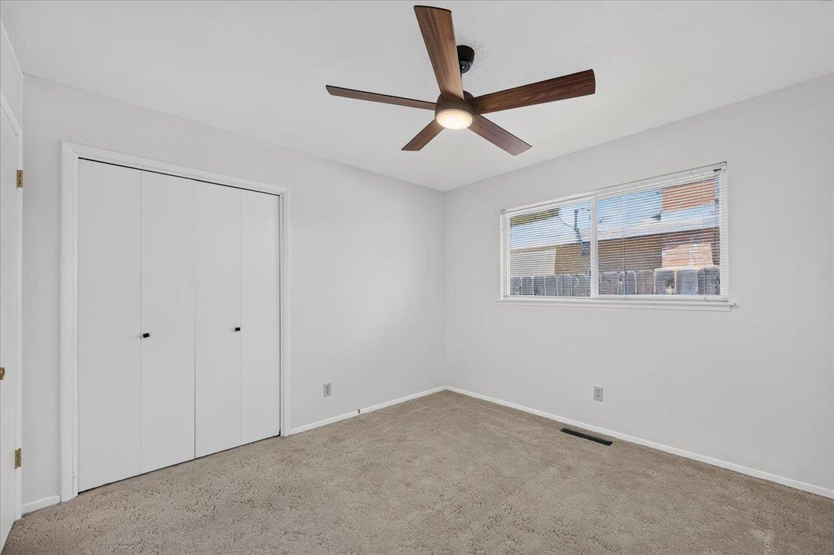 6820 N Laureen Ave, Fresno, CA 93710