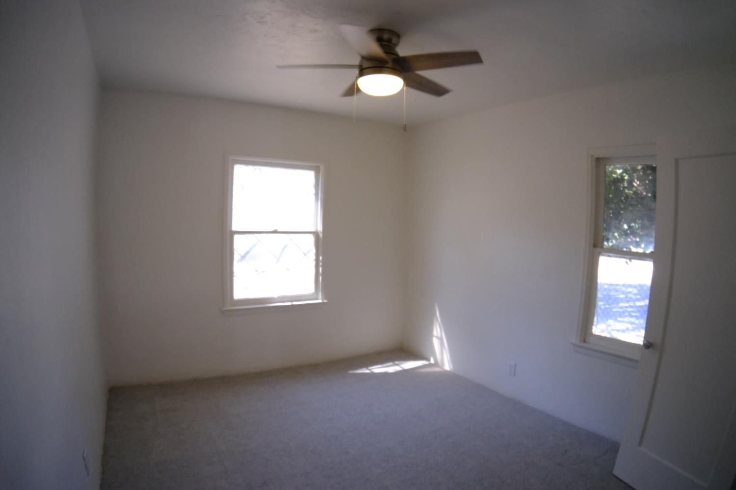 3805 E Heaton Ave, Fresno, CA 93702