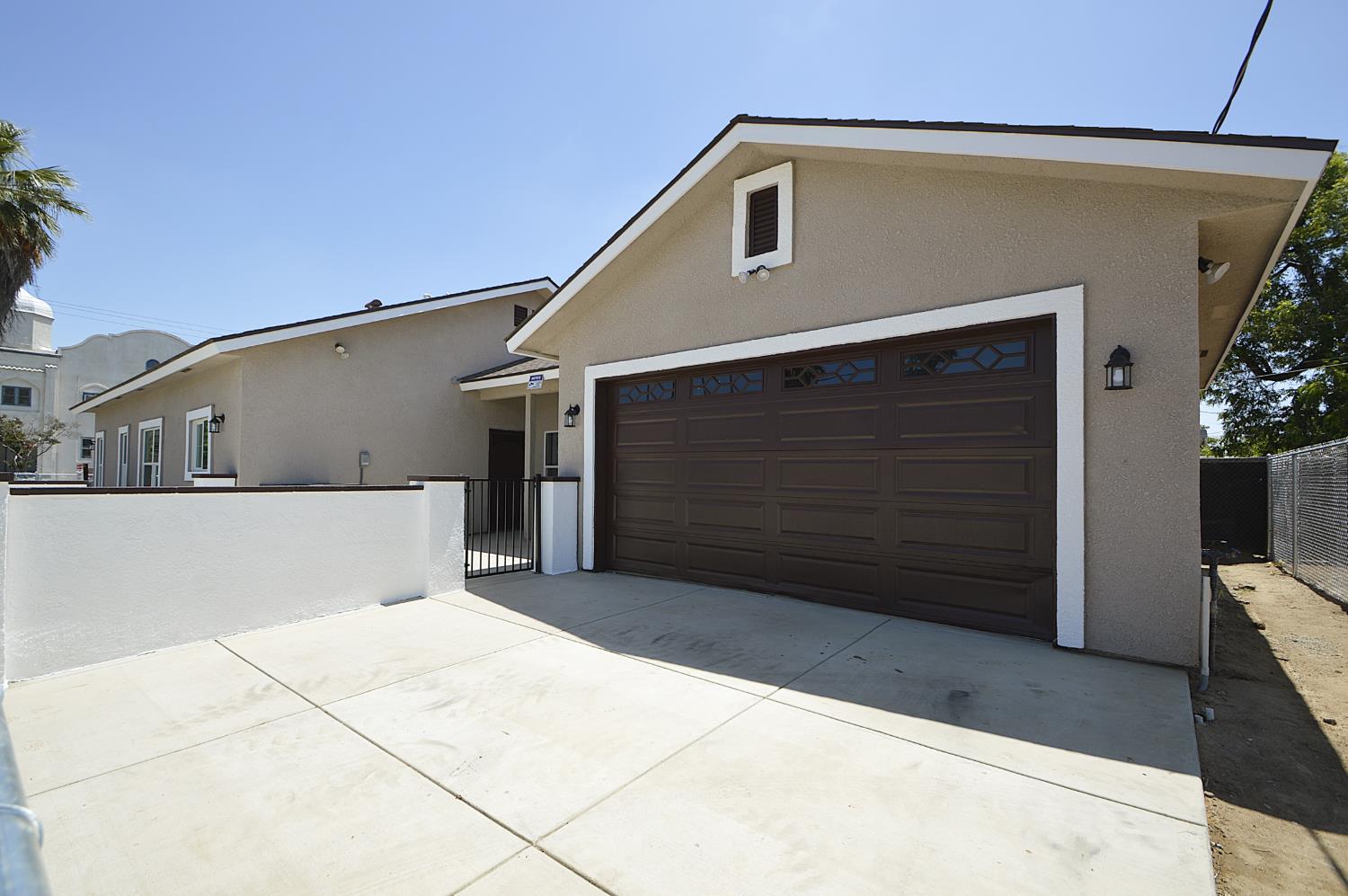 261 E St, Fresno, CA 93706
