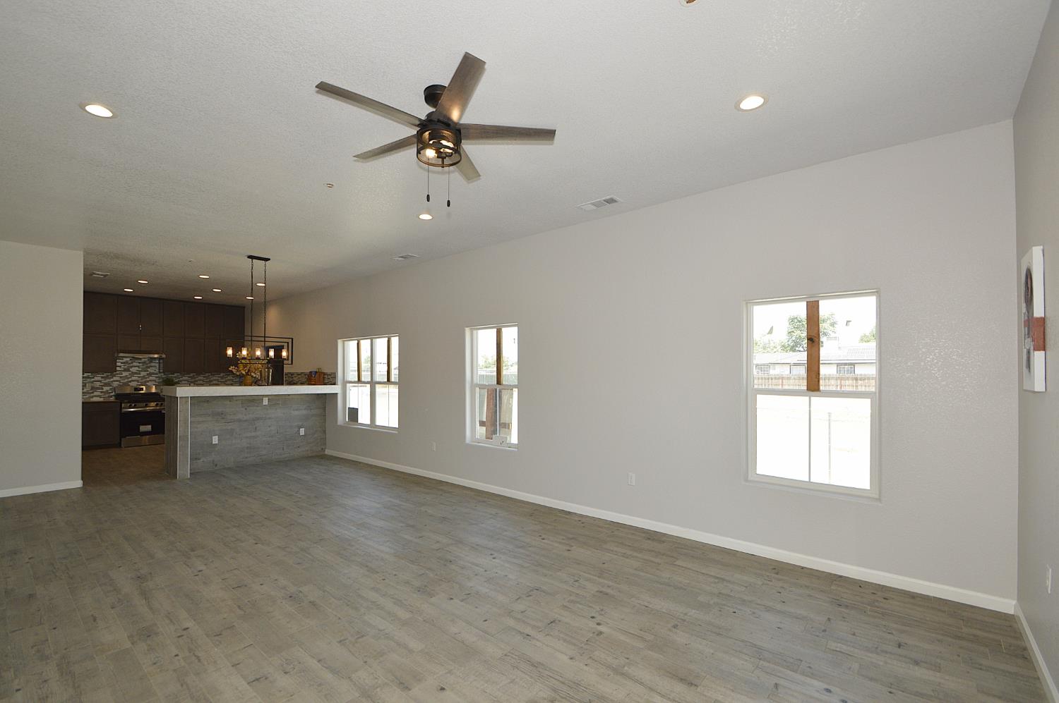 261 E St, Fresno, CA 93706