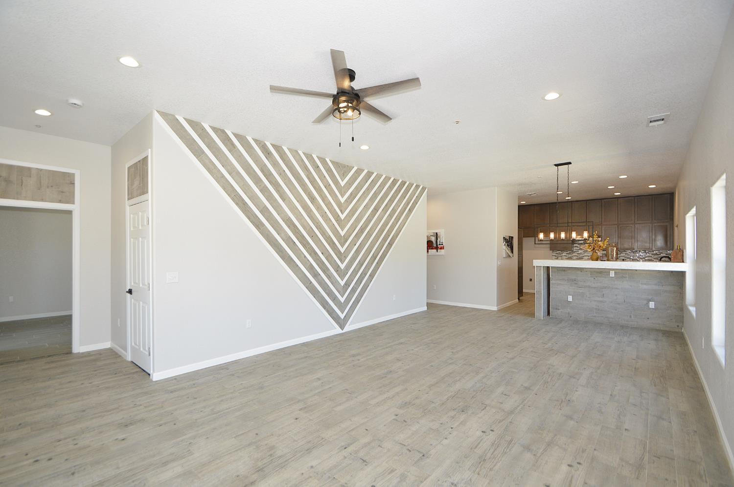 261 E St, Fresno, CA 93706