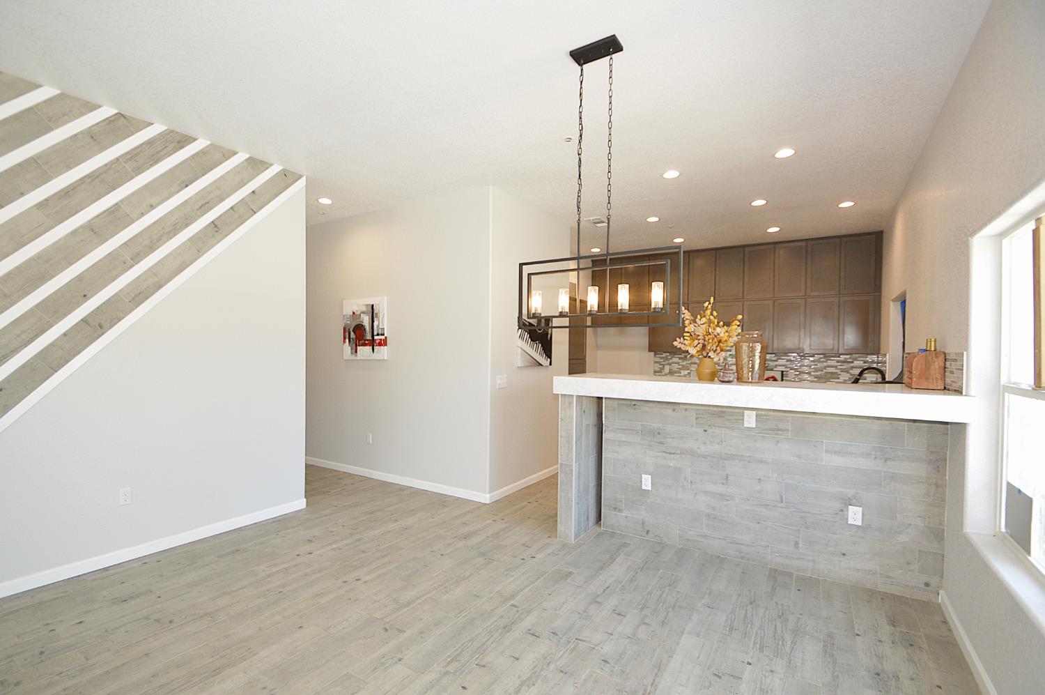 261 E St, Fresno, CA 93706