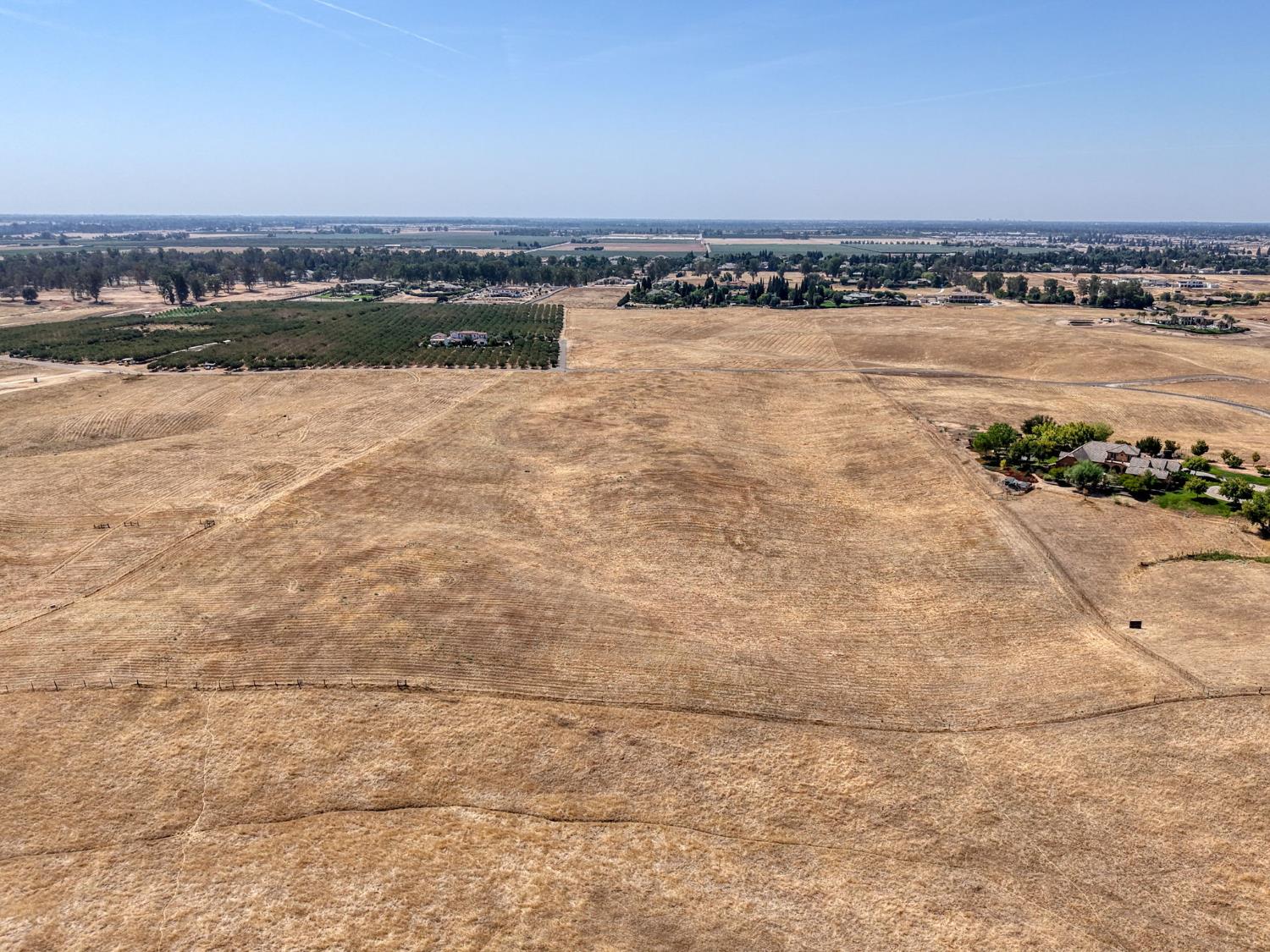3210 Biglione Dr, Clovis, CA 93619