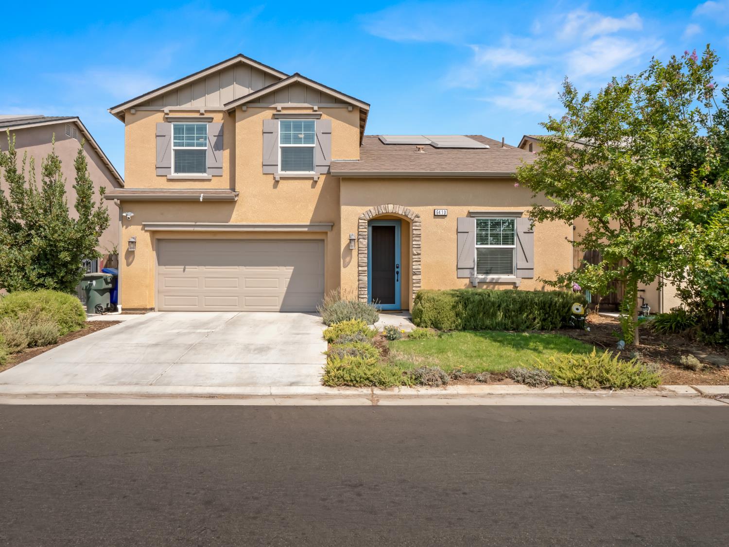 6410 W Donner, Fresno, CA 93723
