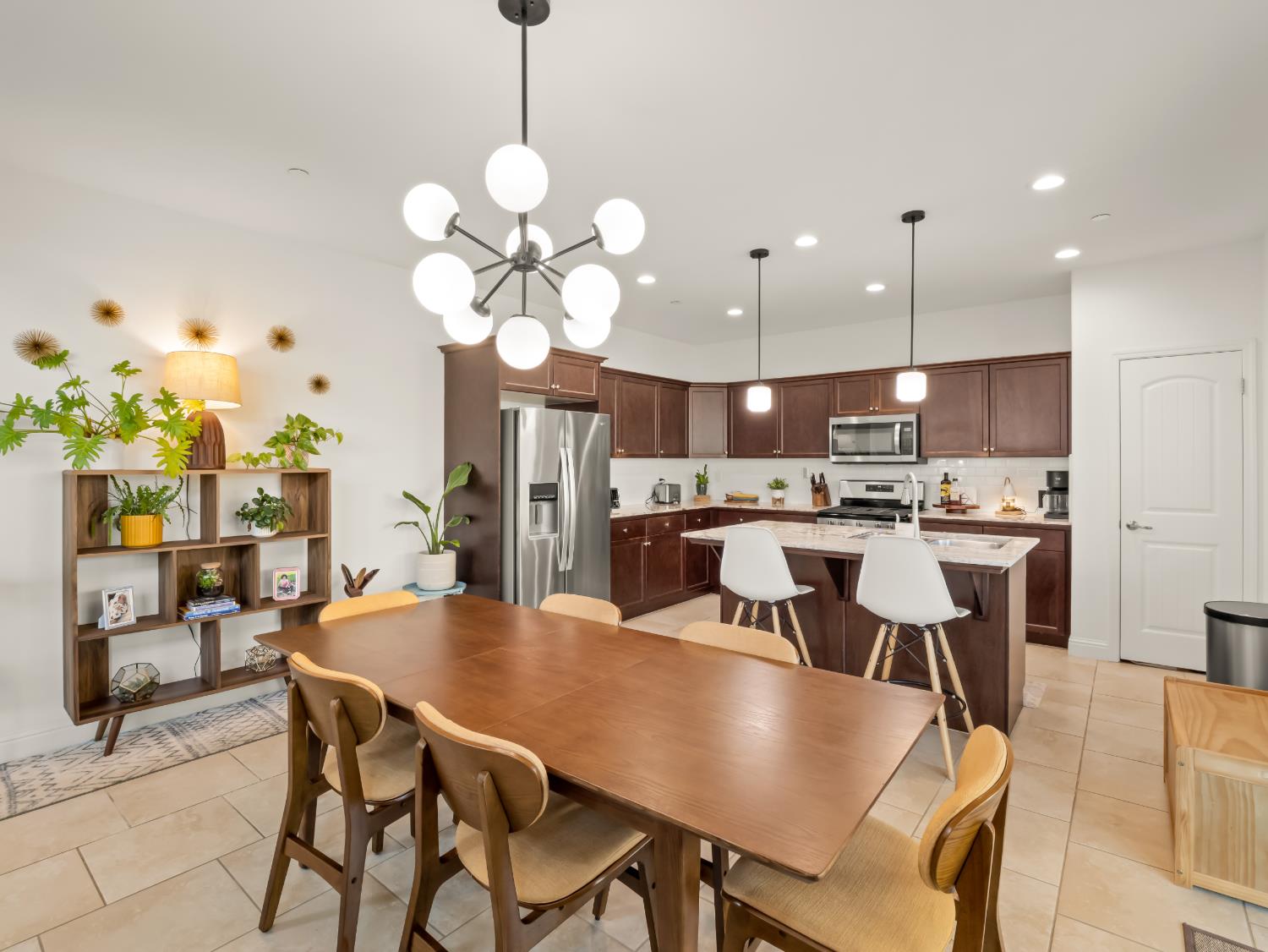 6410 W Donner, Fresno, CA 93723