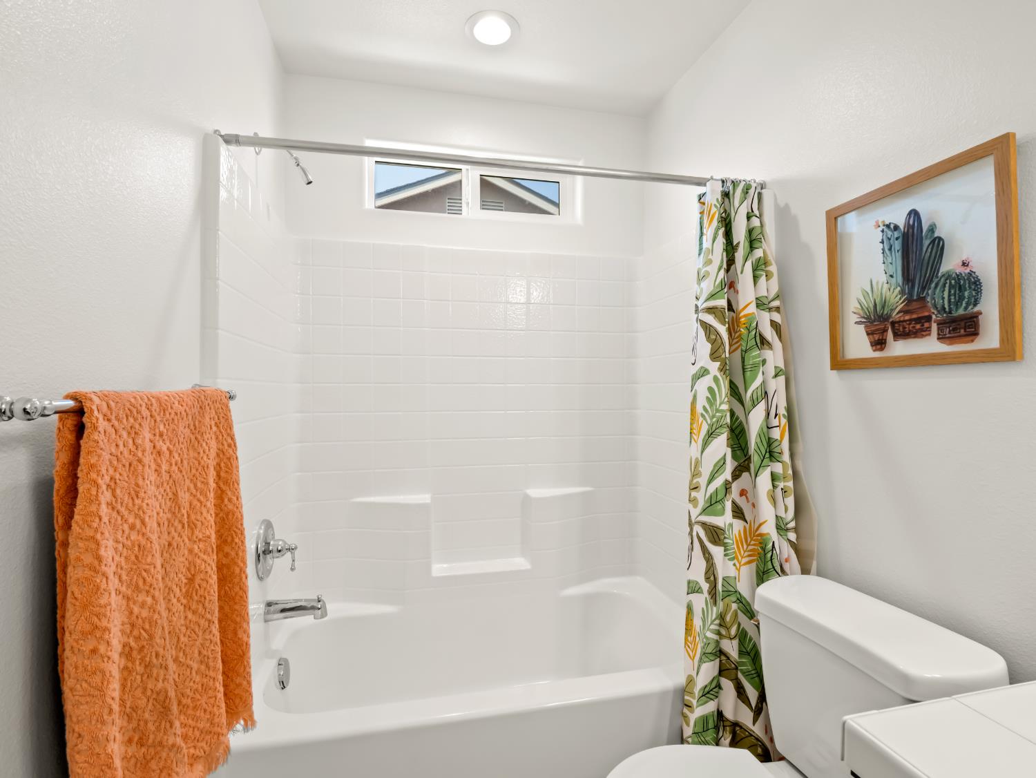 6410 W Donner, Fresno, CA 93723