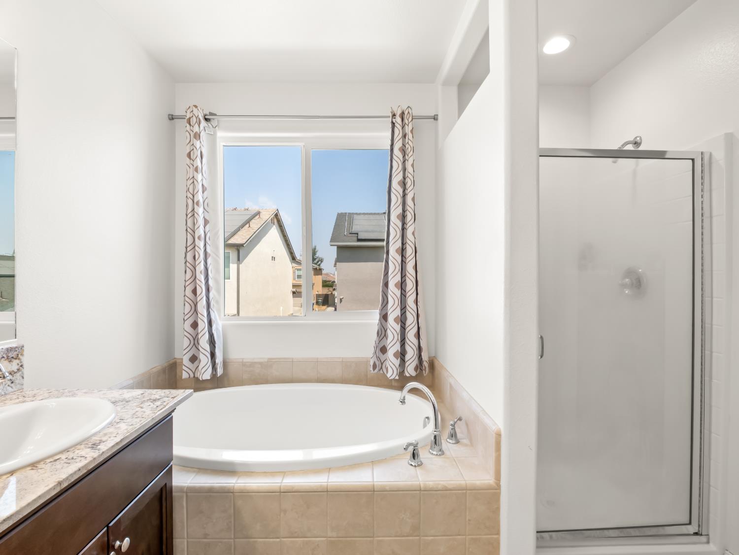 6410 W Donner, Fresno, CA 93723
