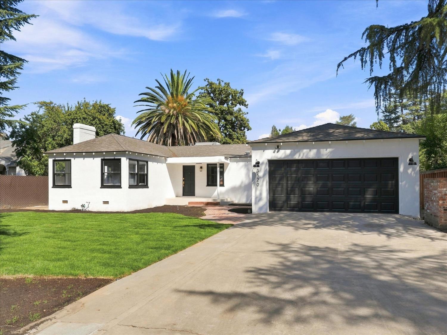 3520 N Van Ness Blvd, Fresno, CA 93704