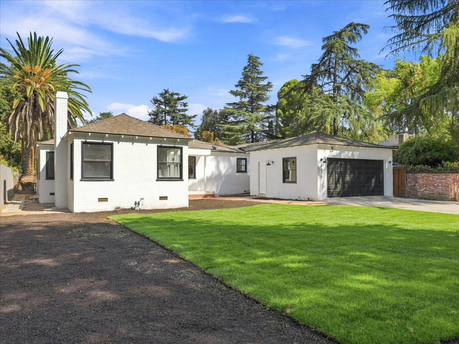 3520 N Van Ness Blvd, Fresno, CA 93704