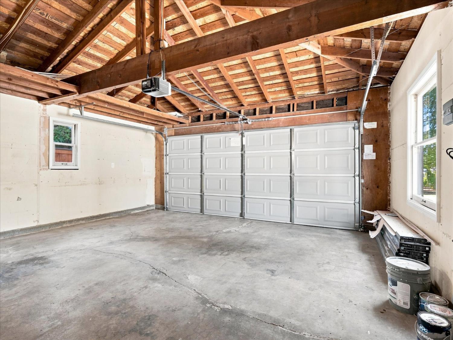 3520 N Van Ness Blvd, Fresno, CA 93704