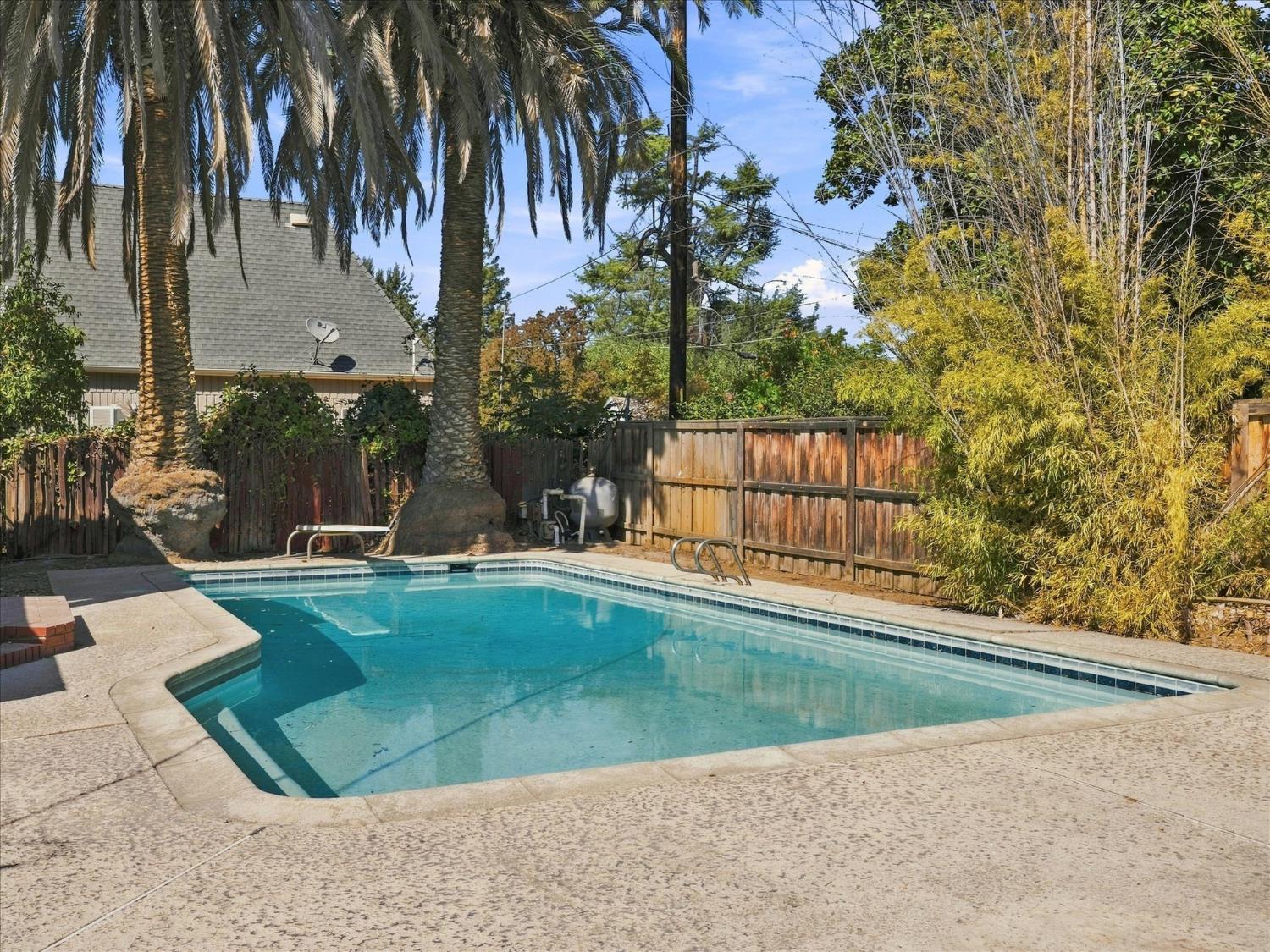 3520 N Van Ness Blvd, Fresno, CA 93704