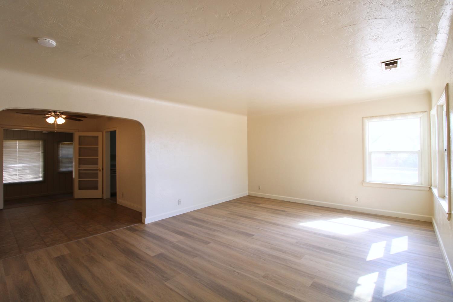 4777 E Hedges Ave, Fresno, CA 93703
