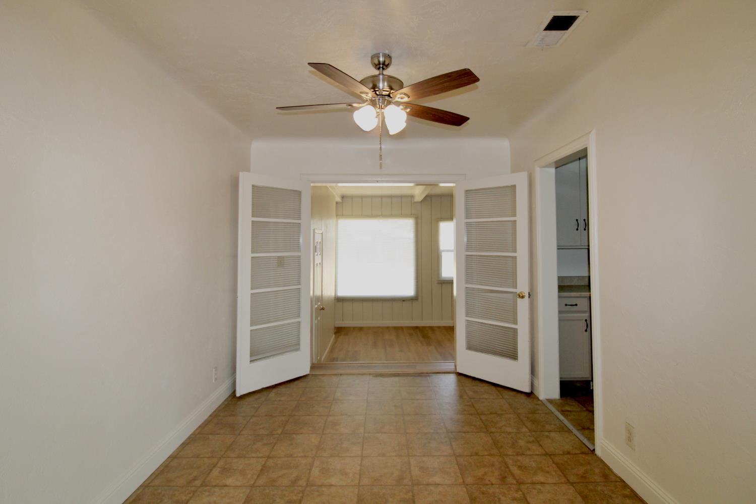 4777 E Hedges Ave, Fresno, CA 93703