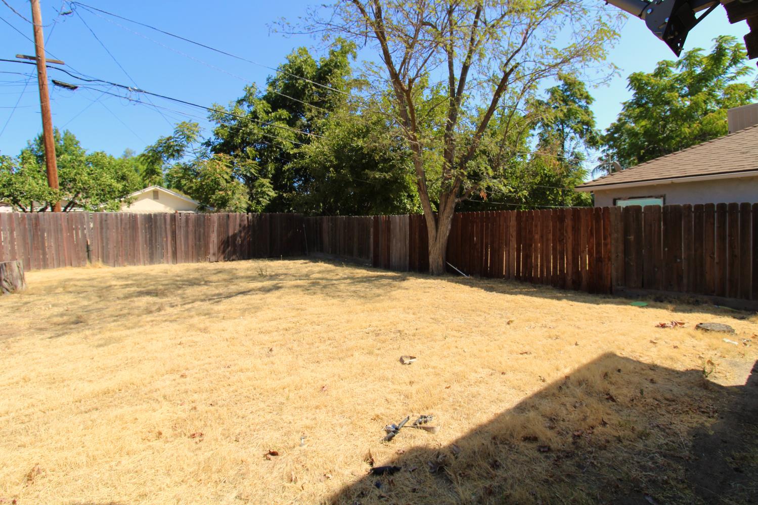 4777 E Hedges Ave, Fresno, CA 93703