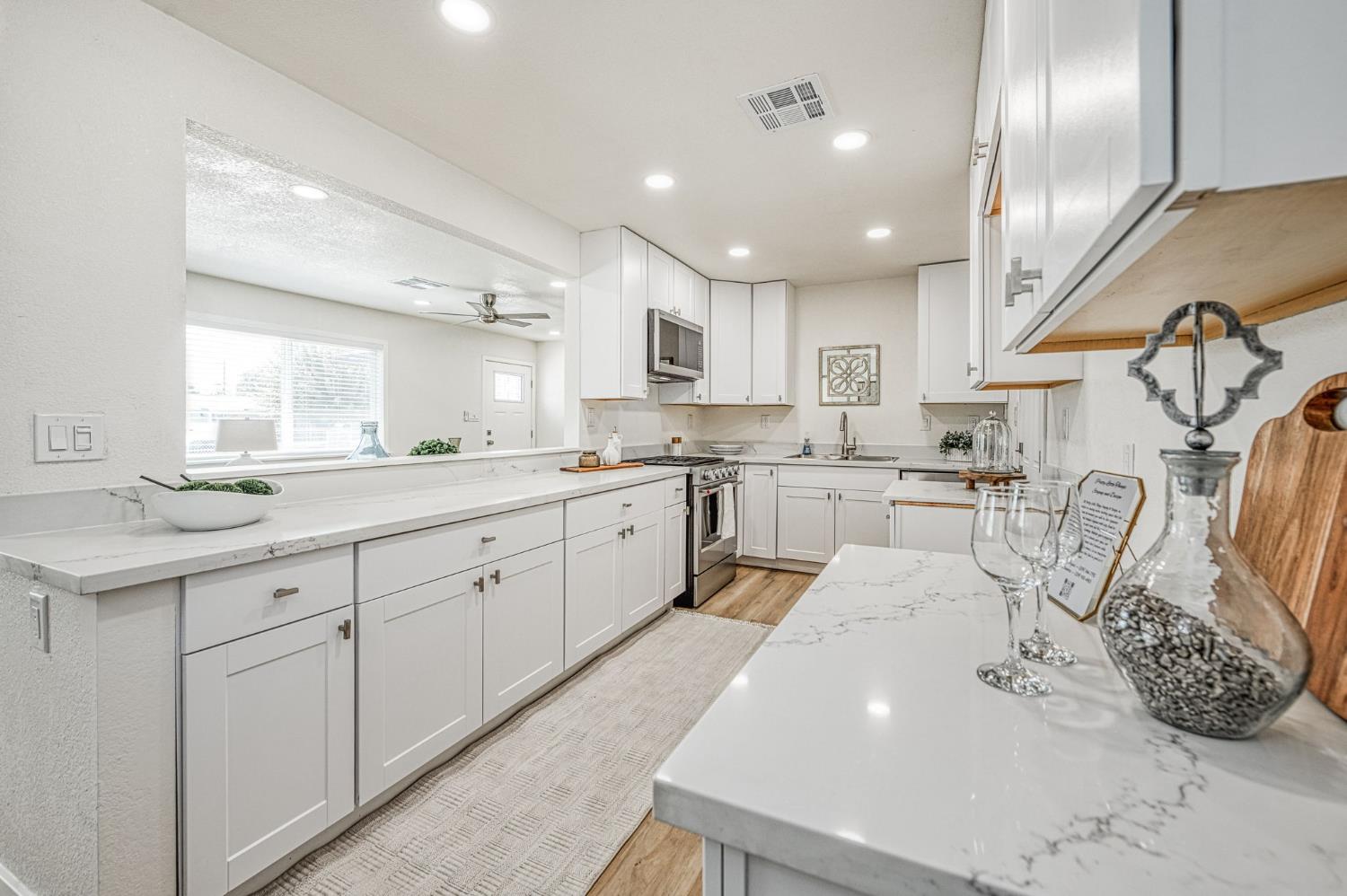 8754 E Ostler St, Selma, CA 93662