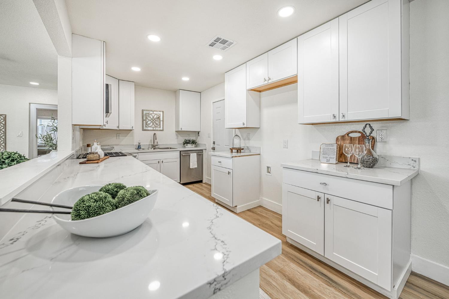 8754 E Ostler St, Selma, CA 93662