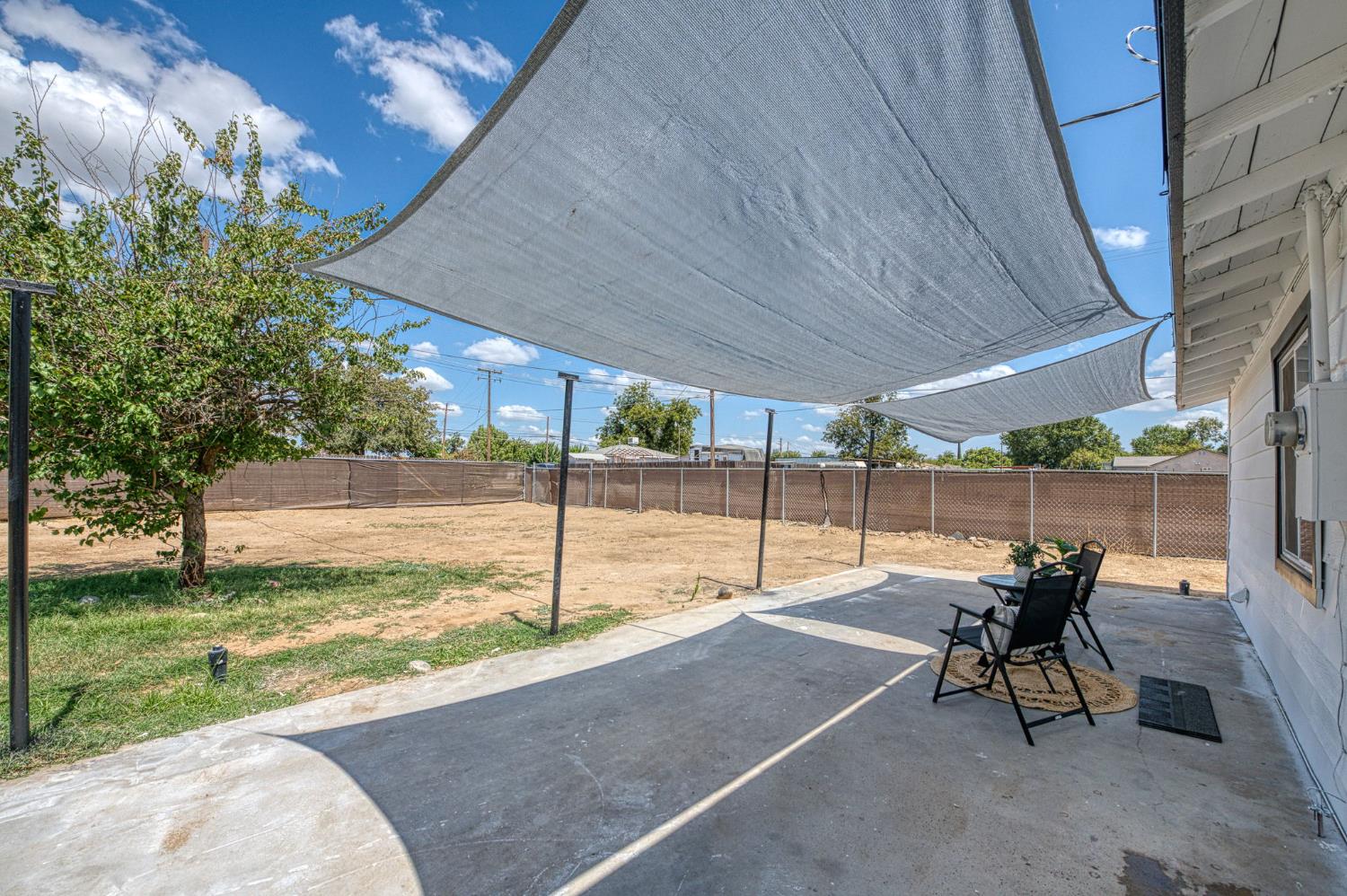 8754 E Ostler St, Selma, CA 93662