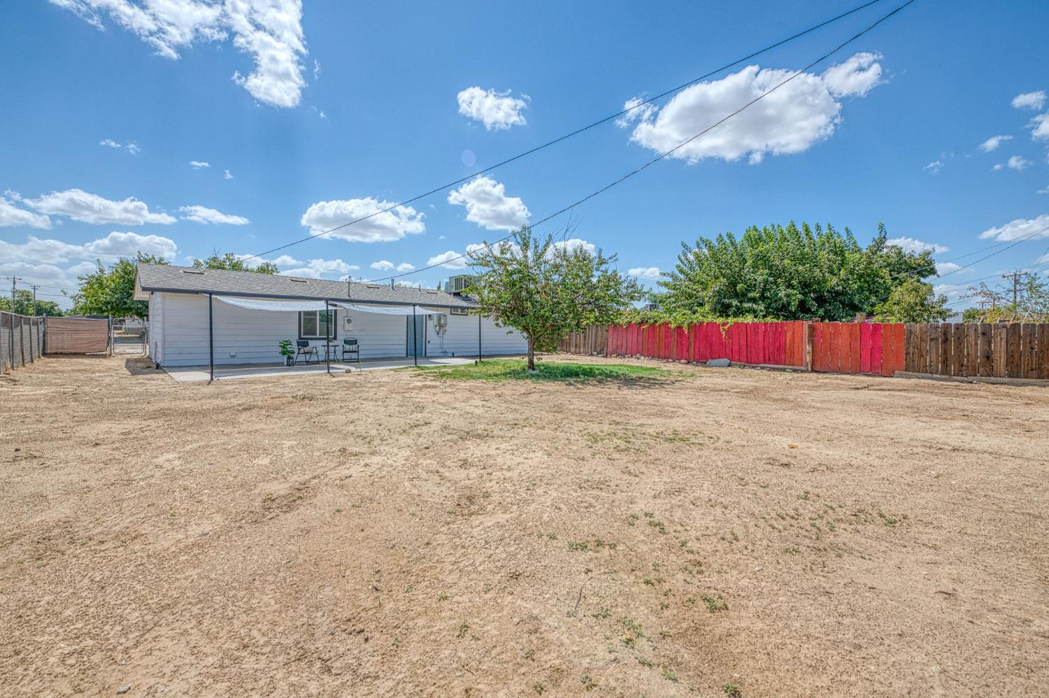 8754 E Ostler St, Selma, CA 93662