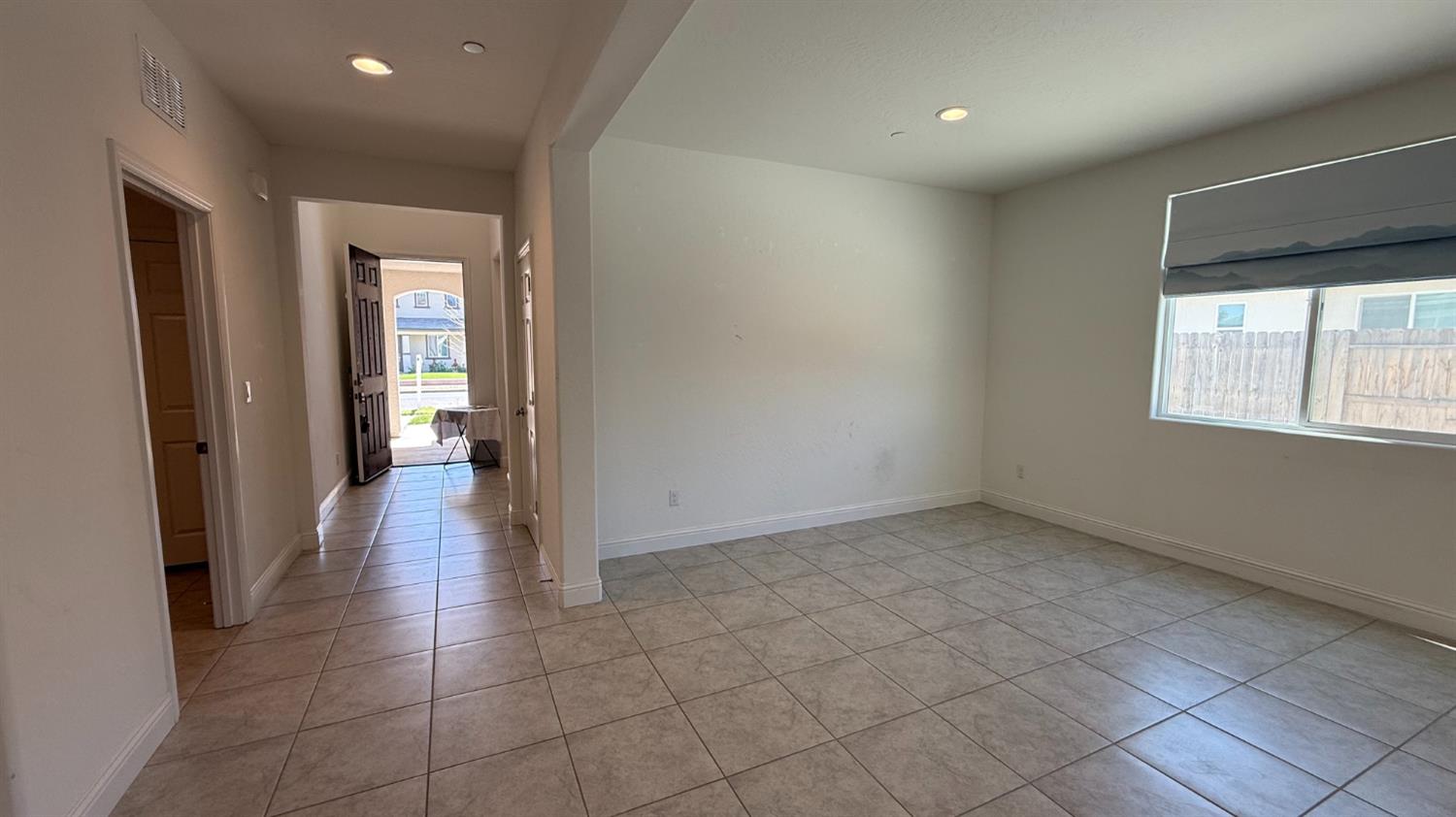 2044 Edwards St, Los Banos, CA 93635