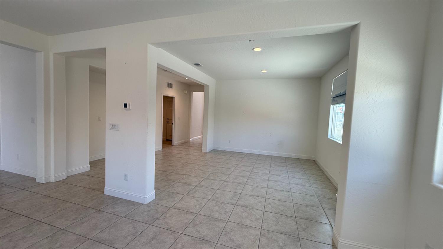 2044 Edwards St, Los Banos, CA 93635
