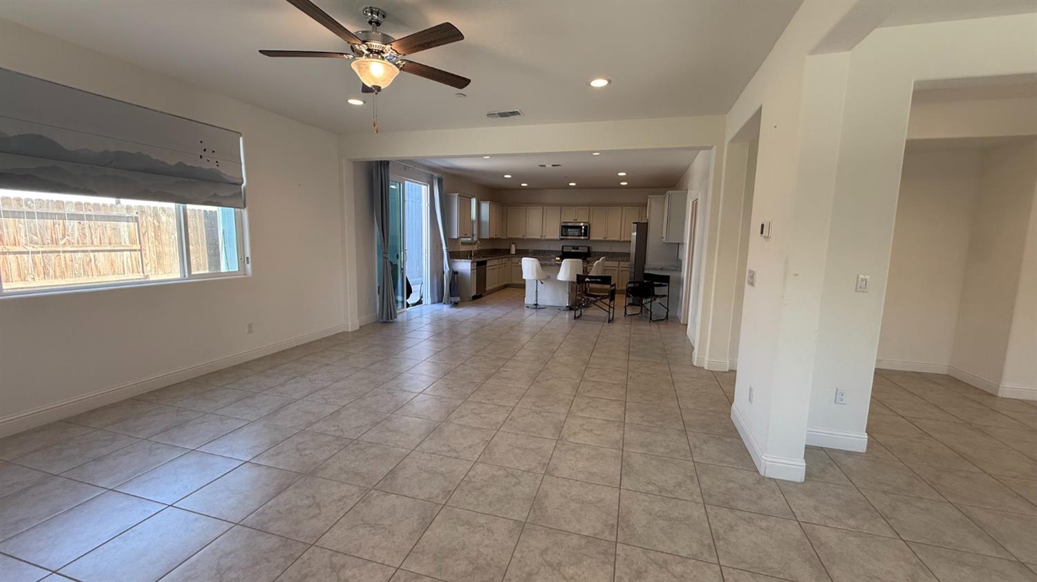 2044 Edwards St, Los Banos, CA 93635