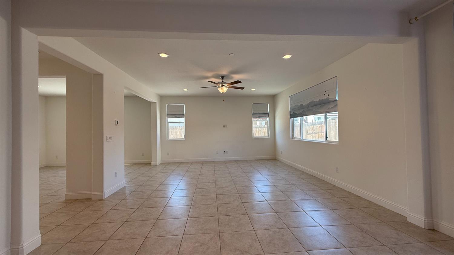 2044 Edwards St, Los Banos, CA 93635