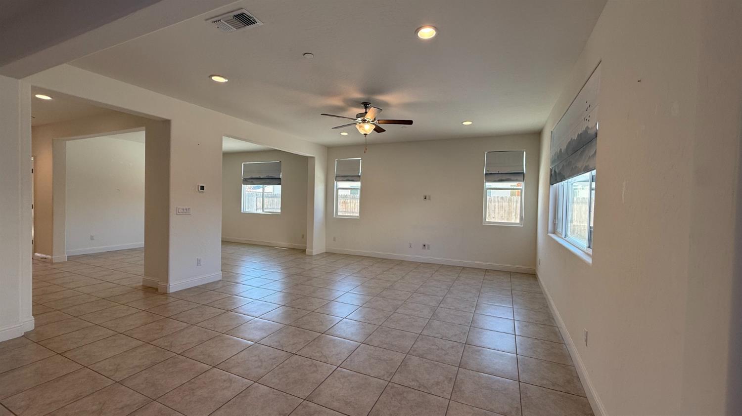 2044 Edwards St, Los Banos, CA 93635
