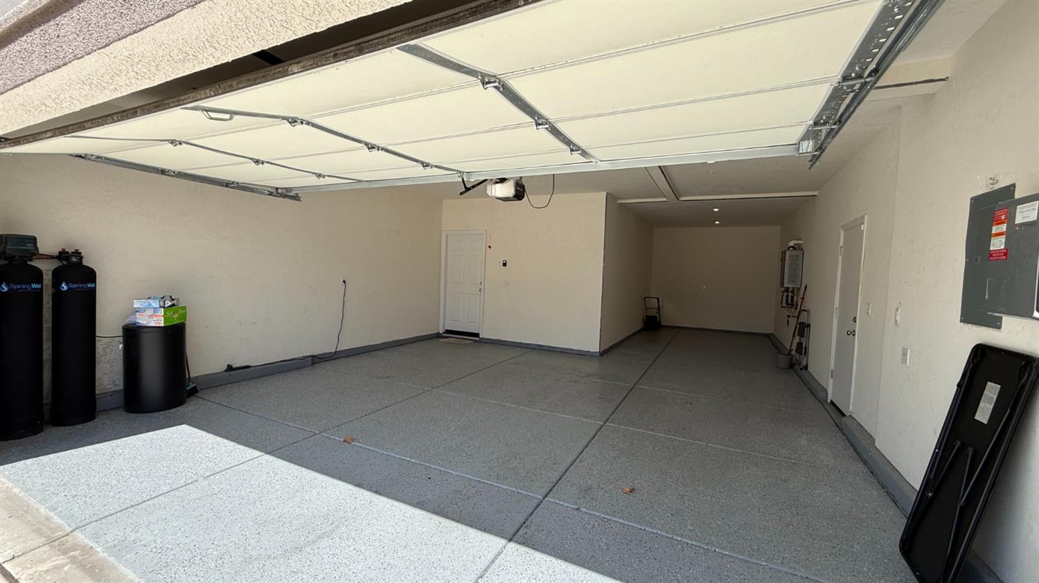 2044 Edwards St, Los Banos, CA 93635