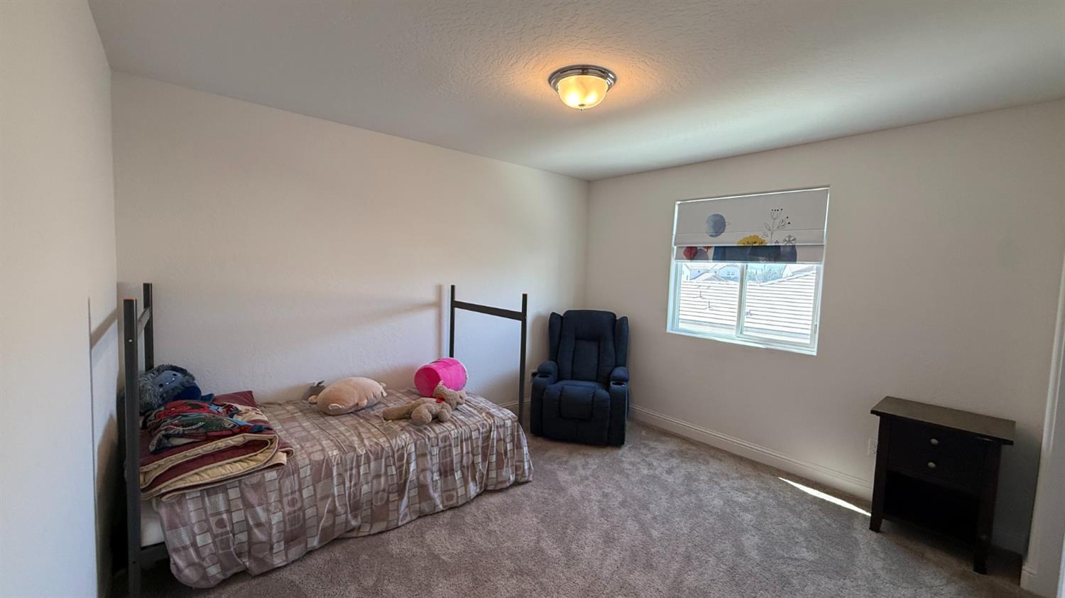 2044 Edwards St, Los Banos, CA 93635