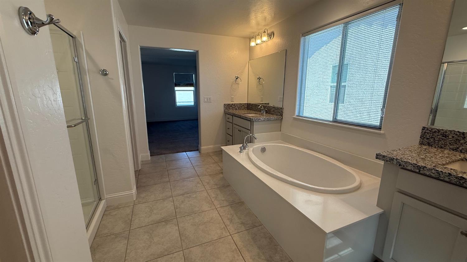 2044 Edwards St, Los Banos, CA 93635