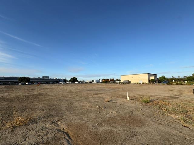 2552 Mitchell Ct, Madera, CA 93637