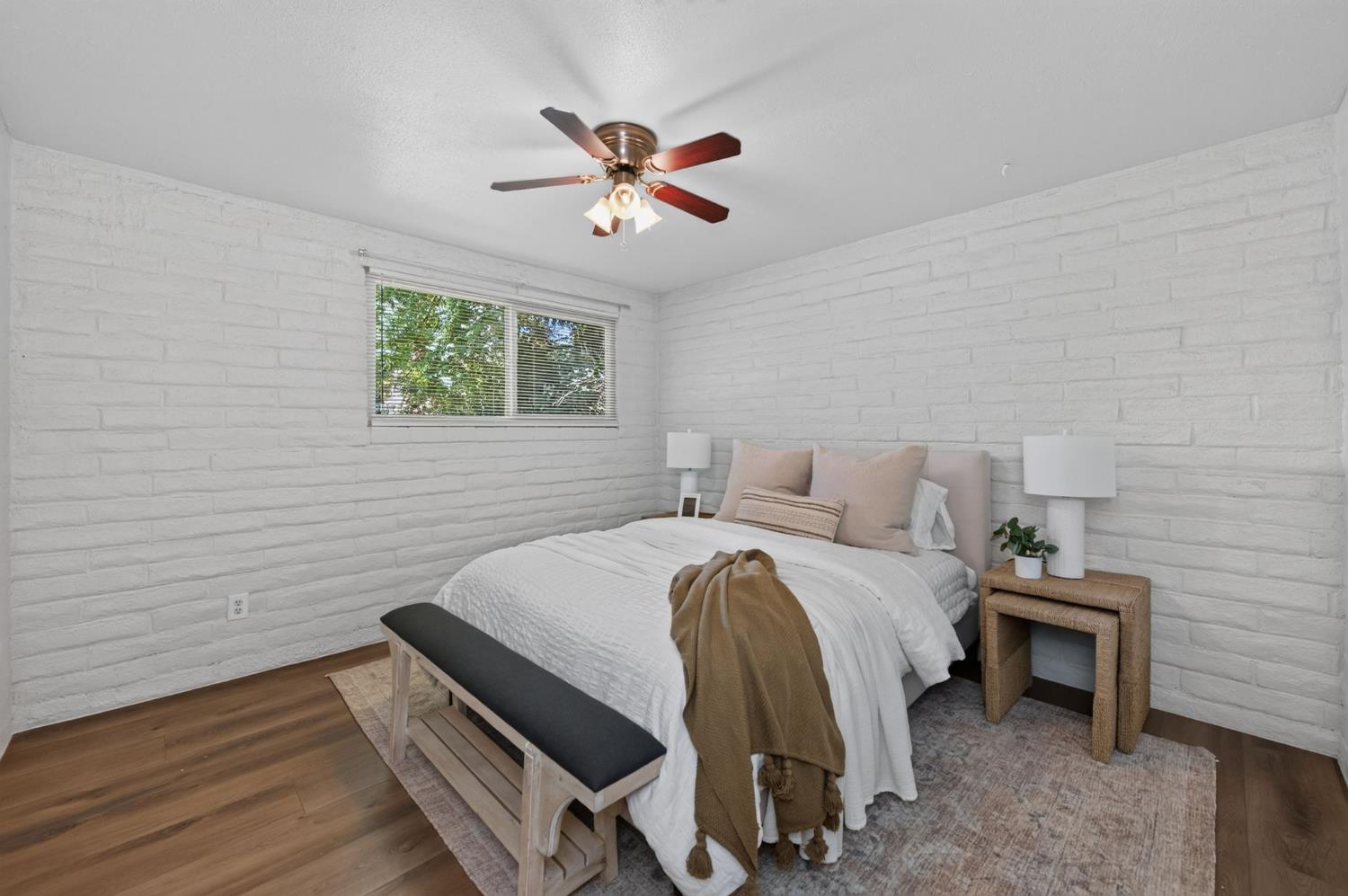 420 E Pontiac Way, Fresno, CA 93704