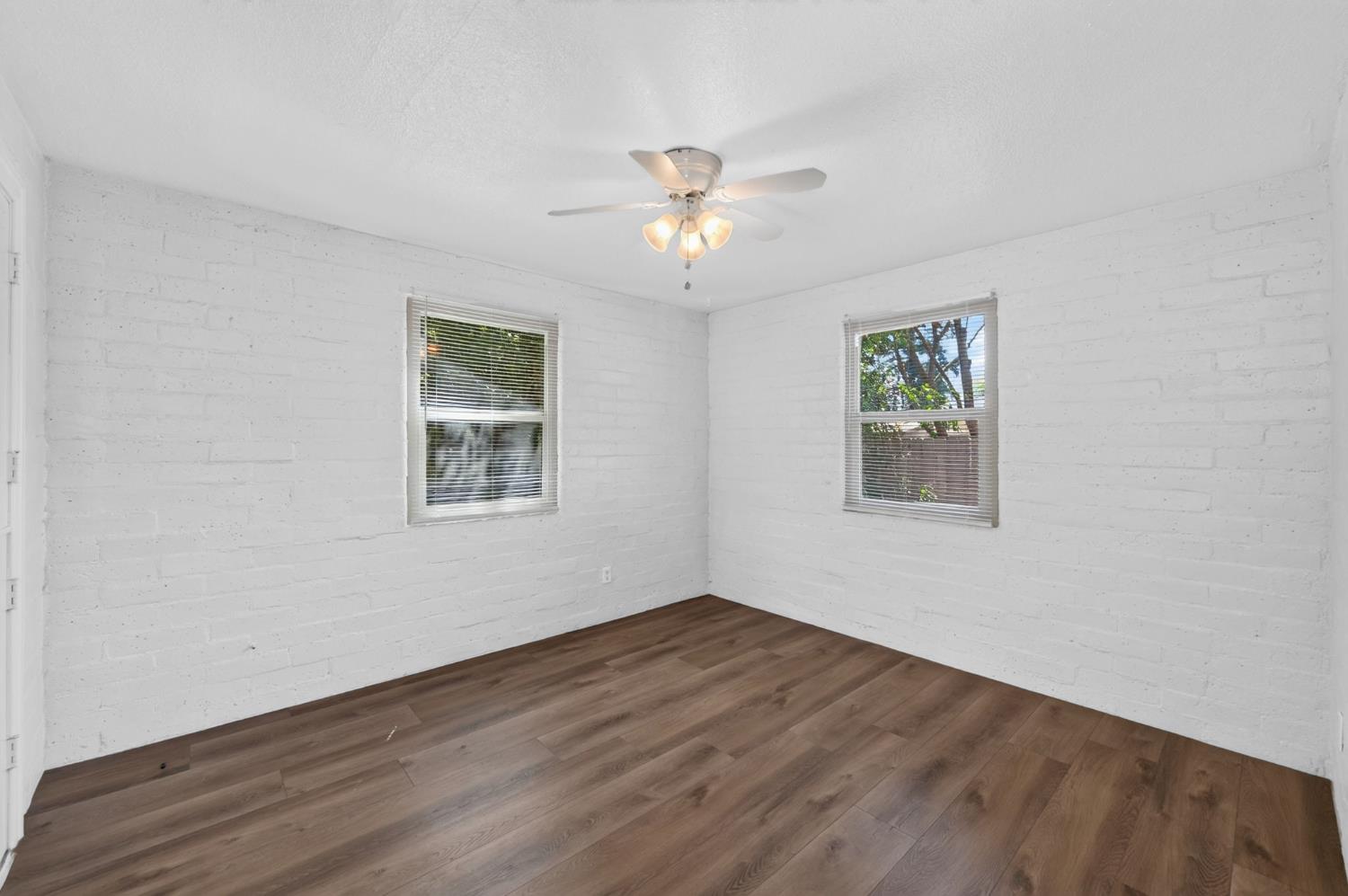 420 E Pontiac Way, Fresno, CA 93704