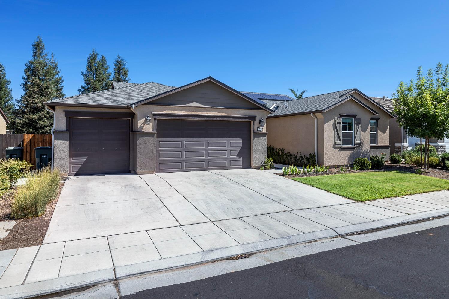 6756 E Brown Ave, Fresno, CA 93727