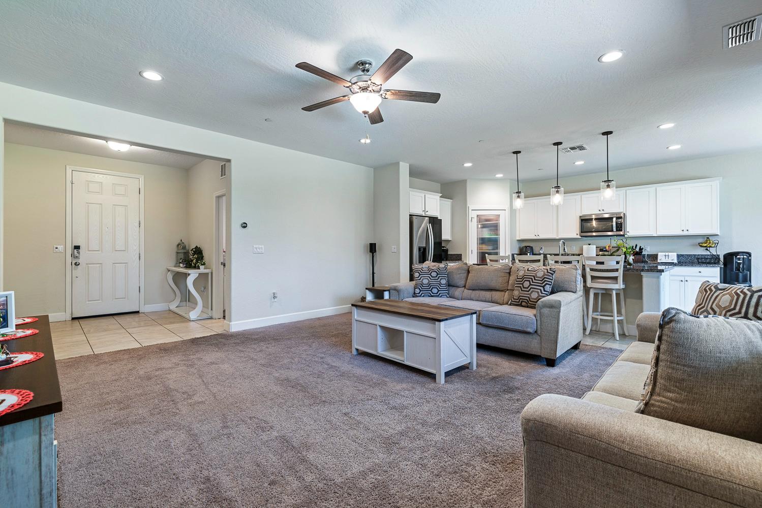 6756 E Brown Ave, Fresno, CA 93727
