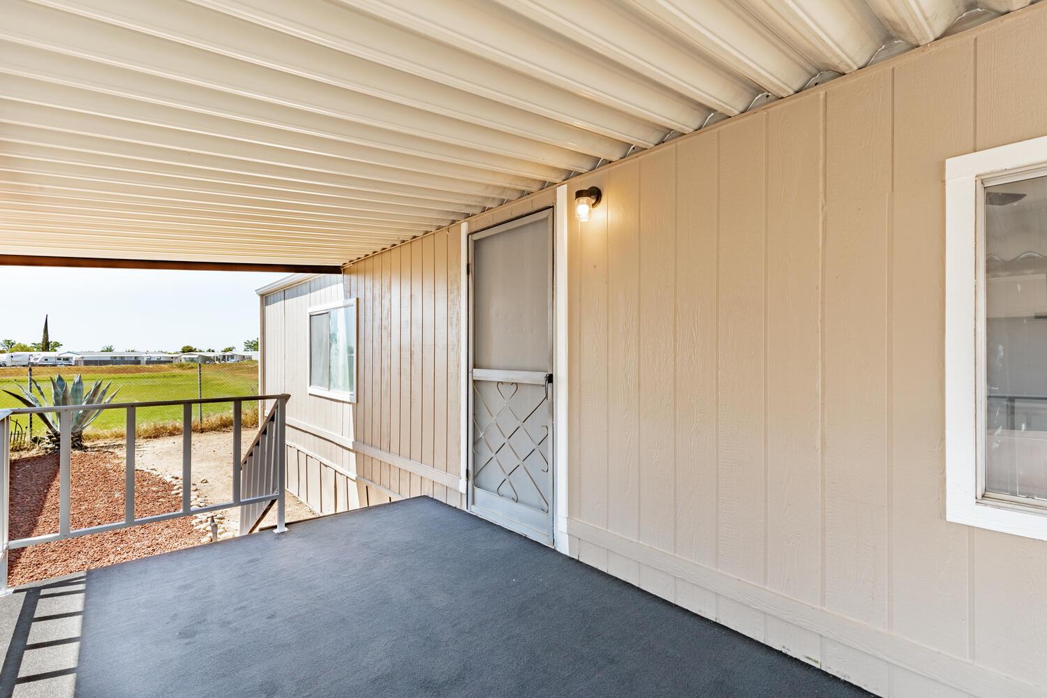 1001 Sylmar Ave #128, Clovis, CA 93612