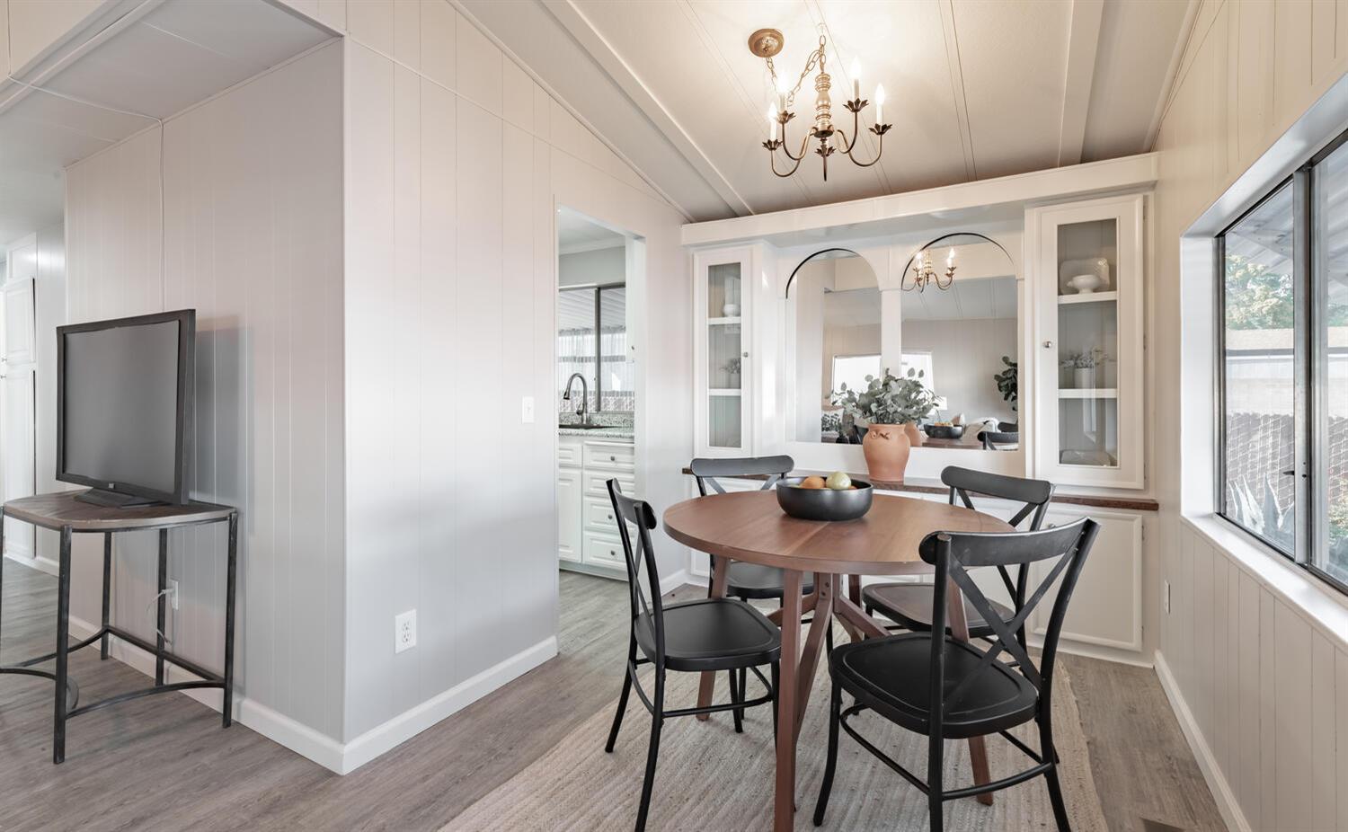 1001 Sylmar Ave #128, Clovis, CA 93612