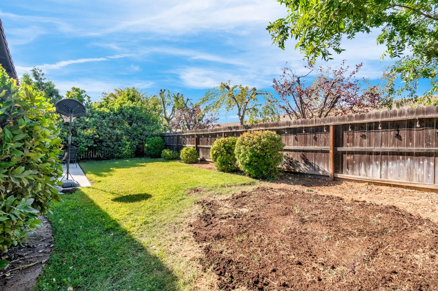 6810 W Stuart Ave, Fresno, CA 93723